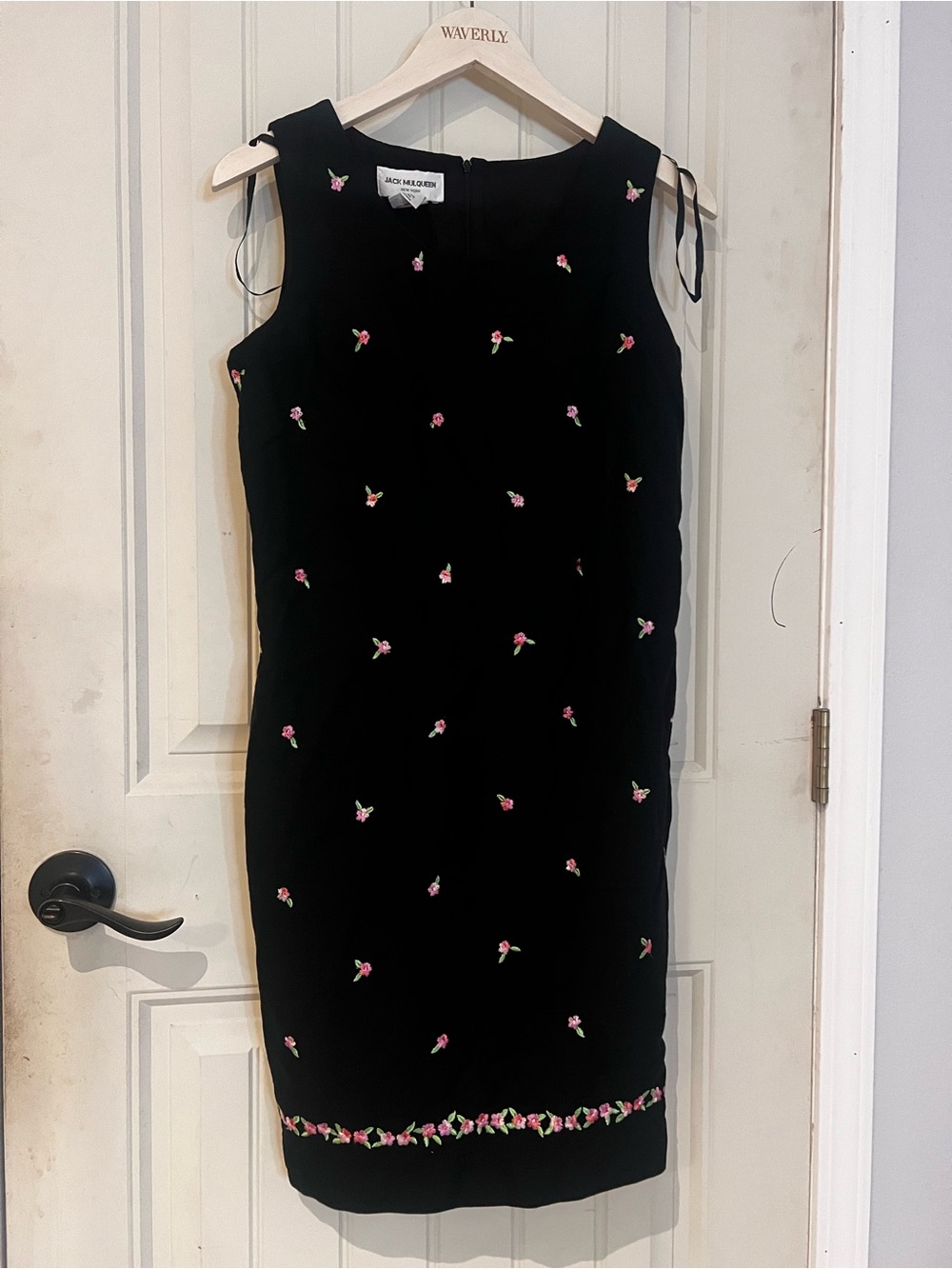 Jack mulqueen linen & rayon Black Sleeveless Midi Dress with Pink Embroidery